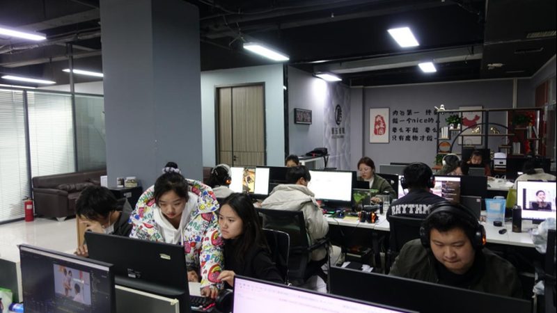 影视传媒公司定制宣传片，价格构成揭秘